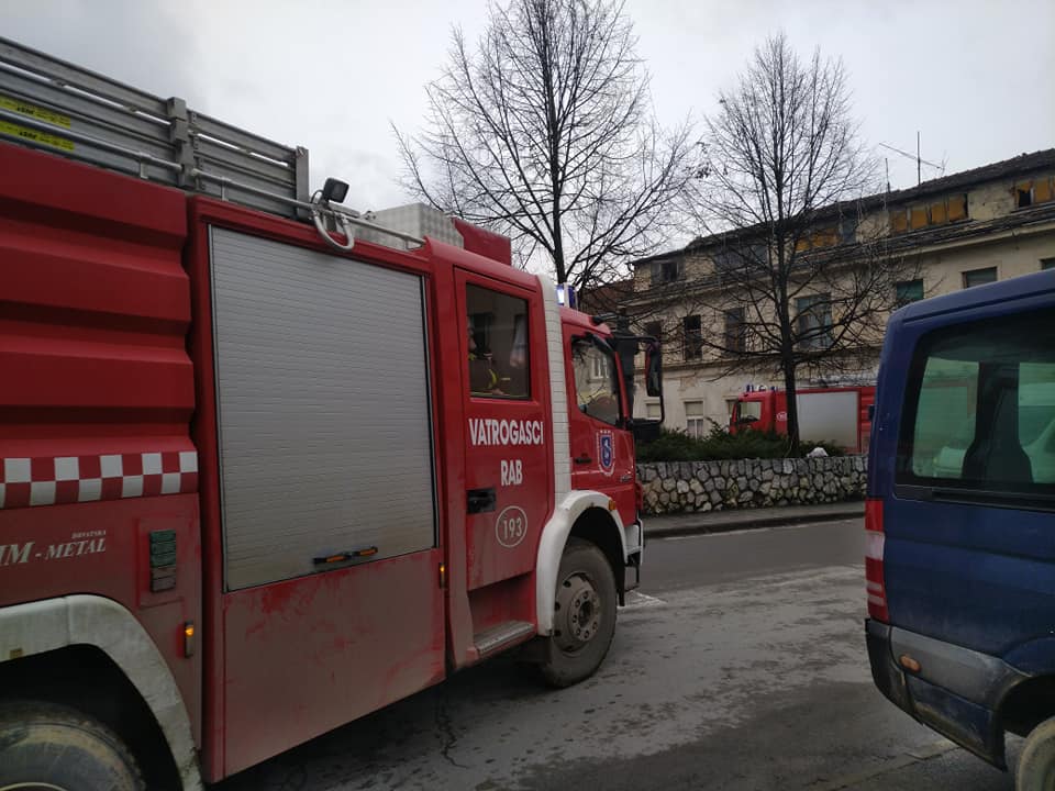 U eksploziji i požaru plinskog štednjaka ozlijeđena dva muškarca