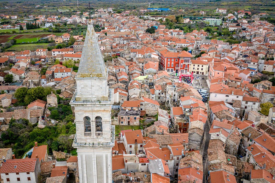 IMA LI OVOM KRAJA? Vodnjan ima veću kvadraturu bespravnih nego legalnih objekata