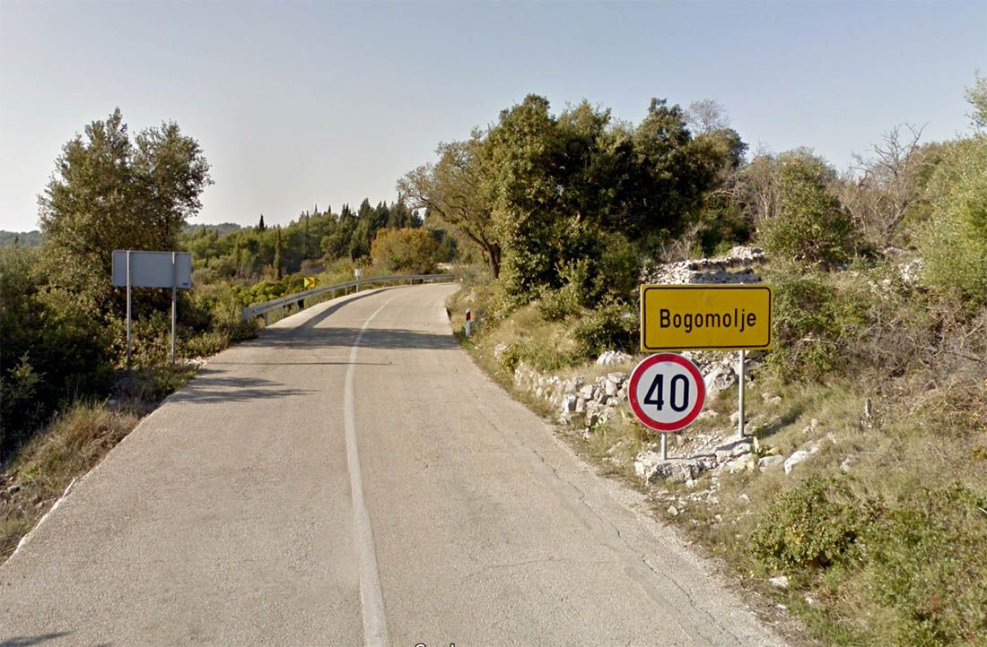 Sudar kamiona i automobila na Hvaru – Cesta između Starog Grada i Sućurja zatvorena