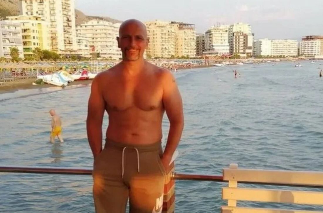 Stanković na odmoru bez majice – Pohvalio Albaniju zbog cijena