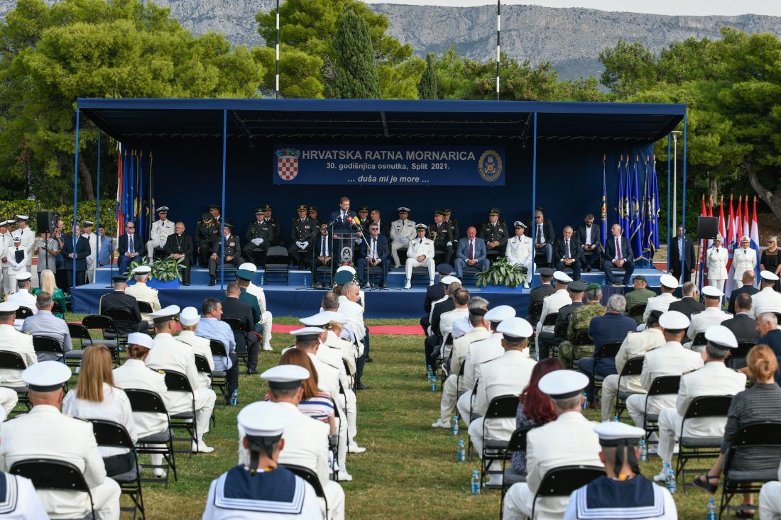Promaknućima i odlikovanjima počela svečanost 30. obljetnice Hrvatske ratne mornarice