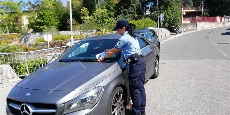 PREVENCIJA KRAĐA Policajci obilazili plaže u Rijeci
