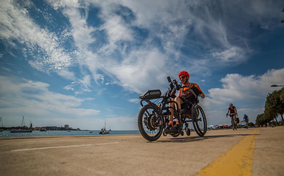 U invalidskim kolicima krenuo na 1000 kilometara dugu humanitarnu rutu po Jadranu