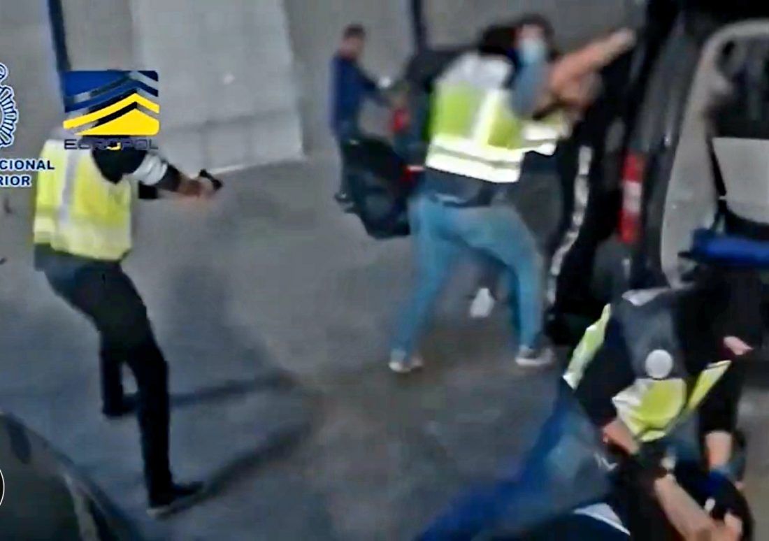 VIDEO Razbijen balkanski narko kartel koji je dilao kokain po Europi – Objavljena snimka uhićenja