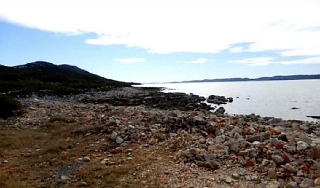 Za prodaju državnog zemljišta na Ugljanu nije stigla niti jedna ponuda – Vijećnici tjednima upozoravaju na malverzacije