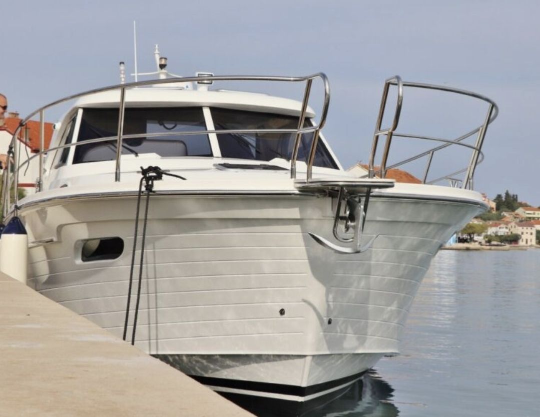 Općina Preko dobila novi brod za hitni prijevoz pacijenata