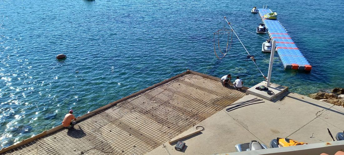 Betonizacija obale u Cavtatu – Investitor tvrdi: “Sve mi je odobrila općina”