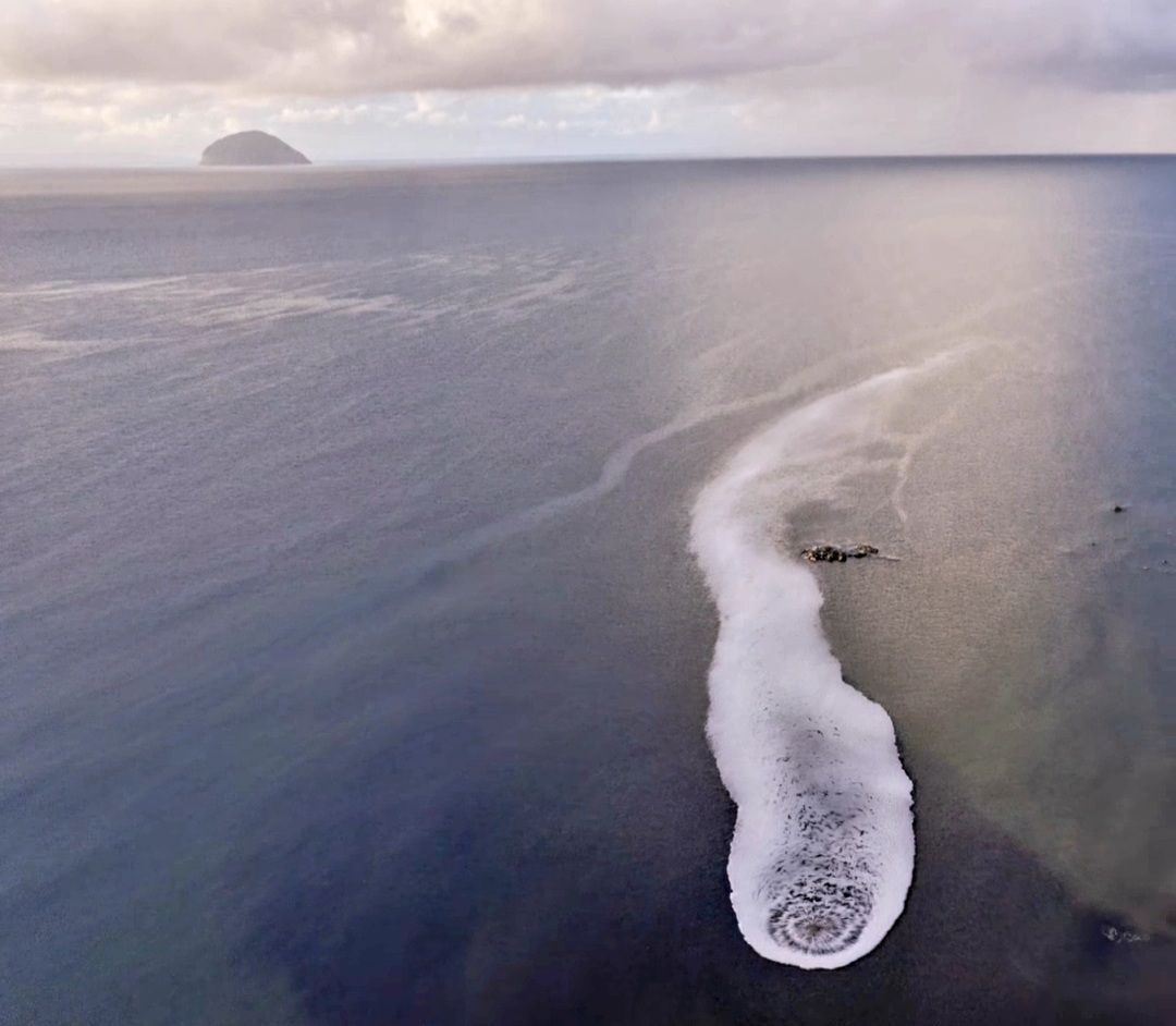 VIDEO Proključalo more uz škotsku obalu – Otkrili nimalo bezazlen uzrok
