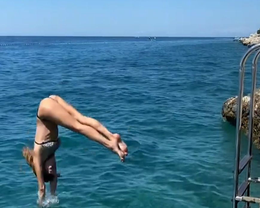 UVIJEK ATRAKTIVNA Skokom u more Severina nas vratila u tople ljetne dane