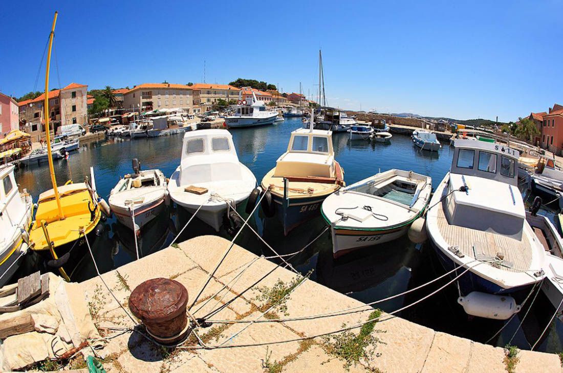 Izbrisano 6.363 jahti i brodica čiji vlasnici nisu platili naknadu za sigurnost plovidbe i zaštitu mora