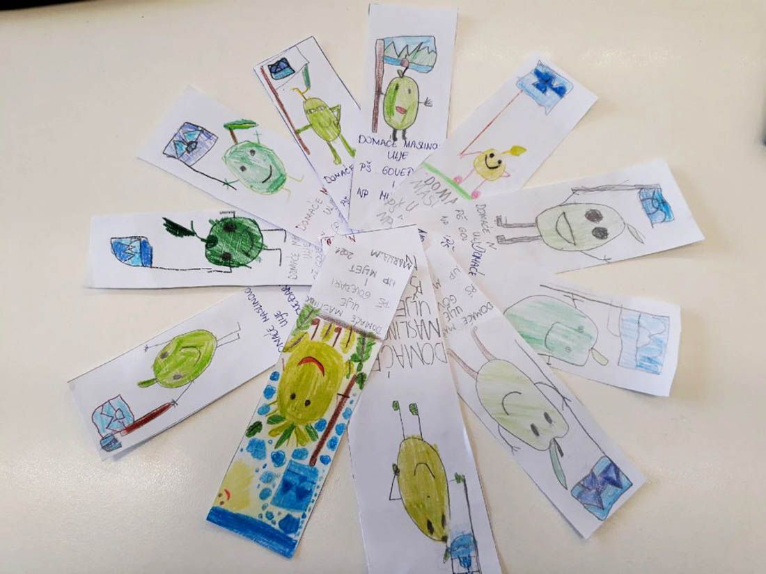 Učenici na Mljetu okitili stablo masline na pristaništu Nacionalnog parka