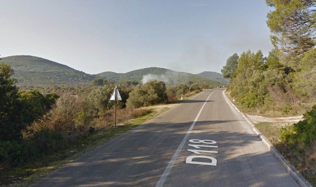 STRAŠNA TRAGEDIJA Trojica mladića poginula u teškoj prometnoj nesreći na Korčuli