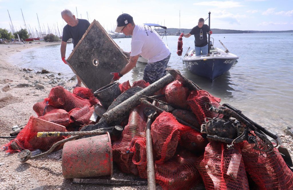 U planu velika akcija čišćenja plaža i podmorja otoka Šolte i Drvenika