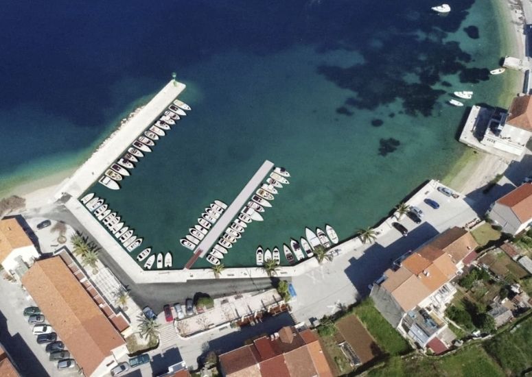 VIDEO Pogledajte kako izgleda novouređena komunalna lučica u Račišću