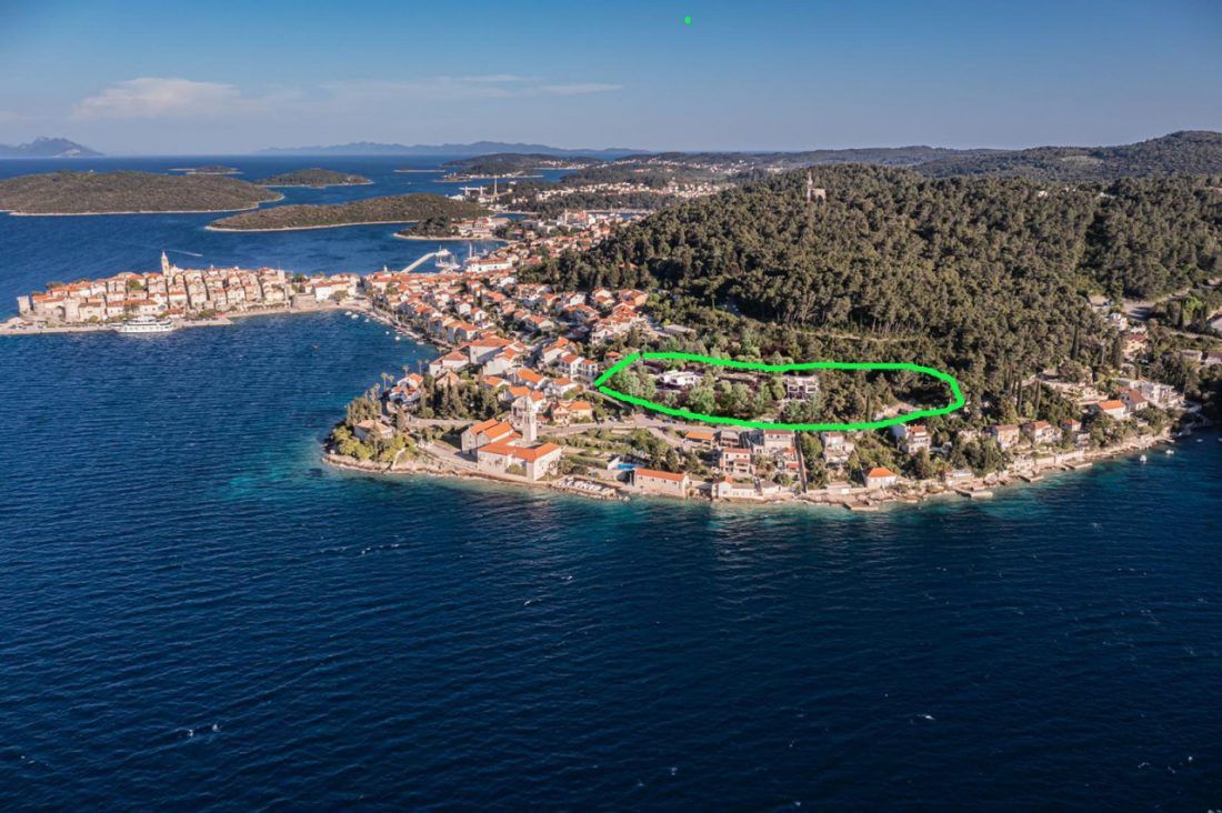 Deset korčulanskih obitelji bijesno na gradonačelnicu: “Ne da nam graditi domove za svoje obitelji!”