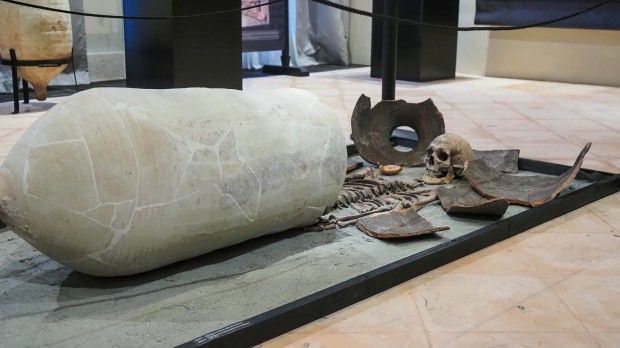 Hvarski arheolozi predstavili spektakularne rezultate otkrića antičke nekropole u središtu grada