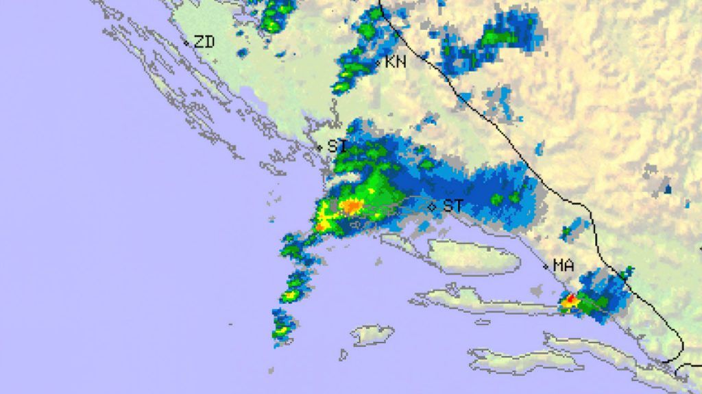 Jako grmljavinsko nevrijeme “potopilo” jug Šibensko-kninske županije