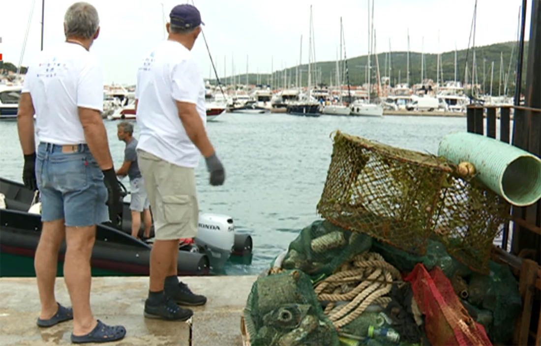 TRIBUNJSKI RIBARI ZABRINUTI Svaki ribarski brod godišnje izvuče do 10 tona smeća