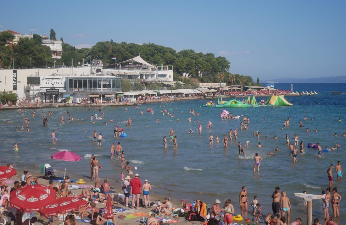 OPET MAKLJAŽA NA SPLITSKIM BAČVICAMA Nepoznati muškarci teško ozlijedili mladog Engleza