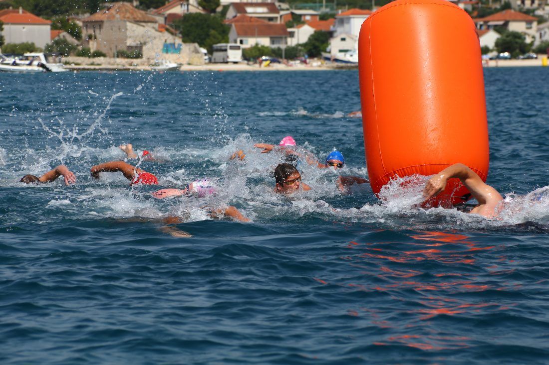 FOTO U Vinišću održan drugi plivački maraton