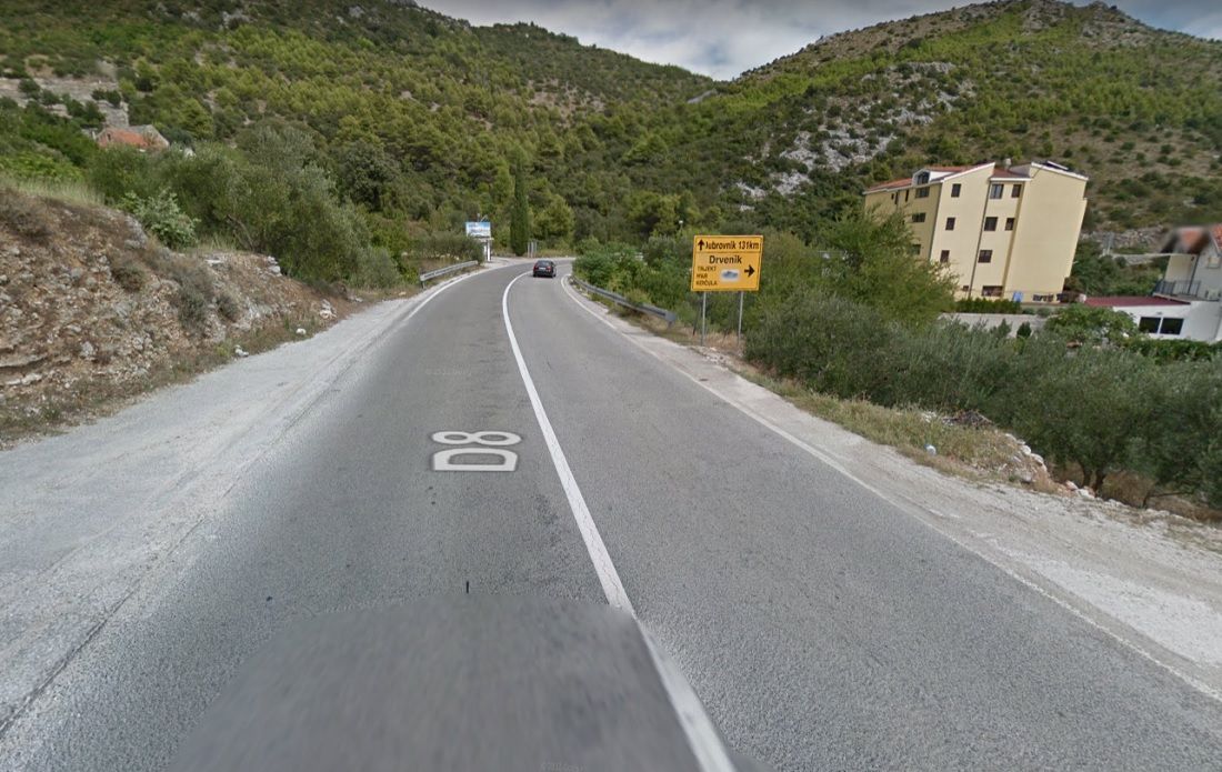 Prometna nesreća s 4 vozila – Zatvorena Jadranska magistrala kod Drvenika