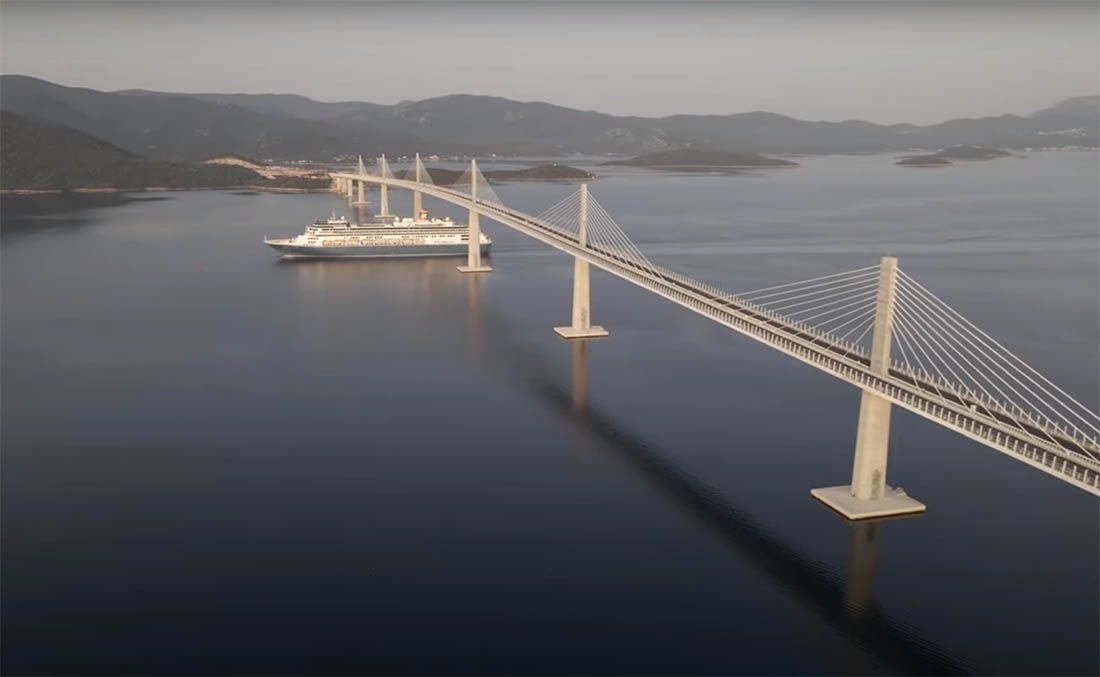 VIDEO Ovako je izgledao prolaz kruzera ispod Pelješkog mosta