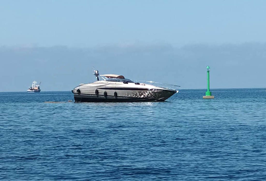 FOTO/VIDEO Na Kornatima se nasukala luksuzna jahta!