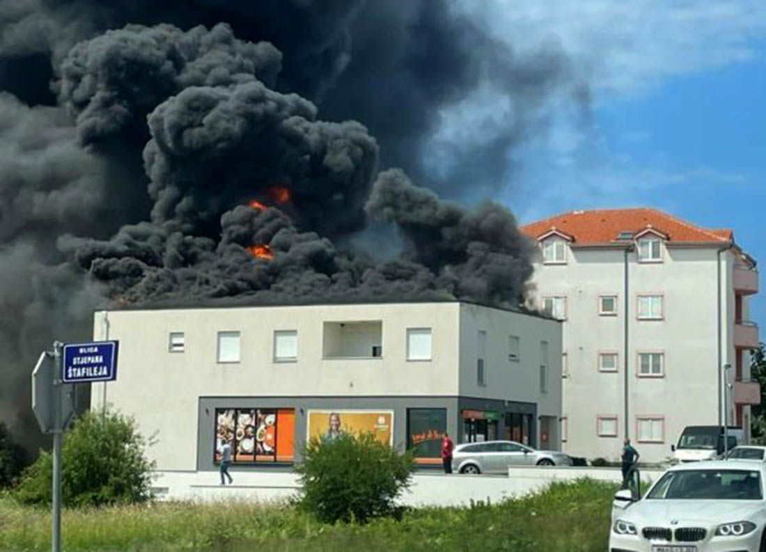 DRAMA U KAŠTELIMA Gori zgrada trgovačkog lanca, ima ozlijeđenih!