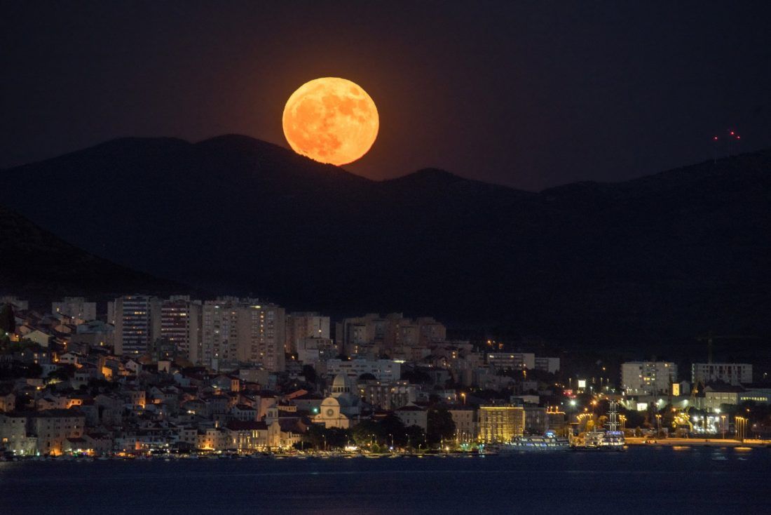FOTO Za nama je noć supermjeseca – Pogledajte ove prizore iz Šibenika