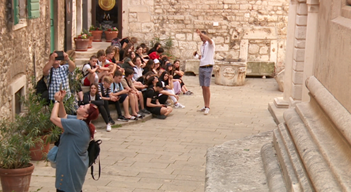 Napokon pune ruke posla za turističke vodiče