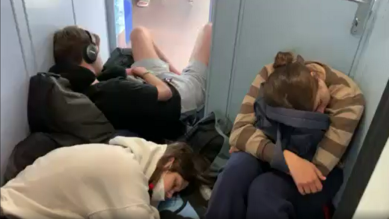 HŽ se oglasio o krcatom vlaku za Split