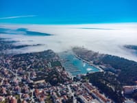 Iznadprosječno topla i pretežno sunčana subota uz niske oblake i gustu maglu!