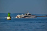 NOVA POVEZNICA SJEVERNOG I SREDNJEG JADRANA Najavljena nova sezonska brzobrodska linija Zadar – Silba – Mali Lošinj