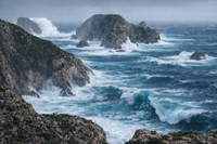 VIDEO Snimke golemih valova s Palagruže - Plutača pokazuje da su viši od 8 metara ili trokatnice: "Zatvorili smo se u kuću!"