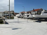 SLUČAJ ŠETNICA Trogirsko redarstvo obavilo izvide: "Nema povrede komunalnog reda ni Zakona o pomorskom dobru, ali nadzorne kamere moraju van!"