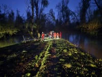 Traganje i spašavanje na Savi: "Do sada spašeno 30 osoba!"