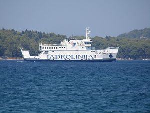 Iz Dubrovnika prema Elafitima plovit će do daljnjeg samo trajekt Hanibal Lucić