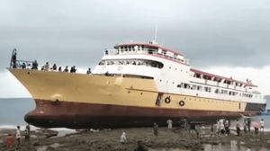 VIDEO Trajekt s više od 200 putnika se nasukao jer je prvi časnik zaspao