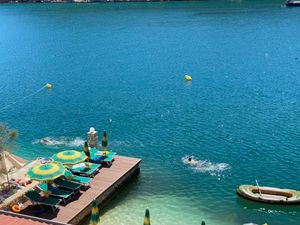 Plaža na jugu Hrvatske onečišćena fekalijama, ne preporučuje se kupanje