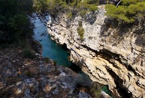 Nizozemac skočio sa stijene visoke 6 metara i teško se ozlijedio
