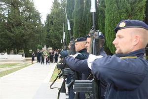 FOTO Dan policije i blagdan svetog Mihovila - Na splitskoj rivi prezentacija policijske opreme i vještina