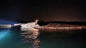 Rumunjska jahta udarila u kavez ribogojilišta kod Dugog otoka!