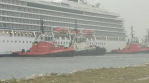 VIDEO Olujno nevrijeme "otrgnulo" kruzer s lučkog veza