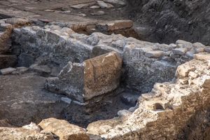 Arheolozi na pulskom Danteovom trgu vjerojatno  pronašli antičku ulicu - Nastavljaju istraživanja dubljih slojeva lokaliteta