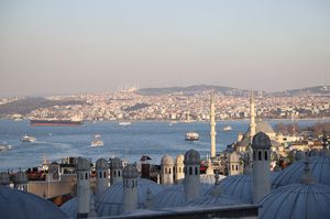 Više od 100 brodova sa žitaricama zapelo u vodama kod Istanbula