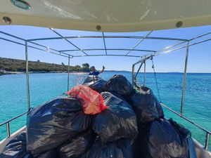 Održana druga akcija čišćenja podmorja i priobalja akvatorija Vele Luke