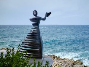 Popravljen spomenik na Lošinju, kojeg je osakatio još uvijek nepoznat počinitelj