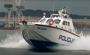 Policijski gliser s Brijuna u Pulskoj luci jurišao 3 i pol puta brže od dozvoljene brzine! Pitali smo zašto?