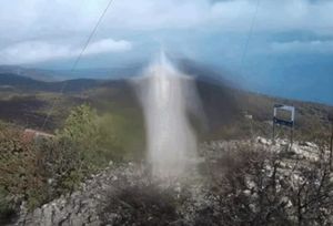 Neobično "ukazanje" u Istri na hodočasničkom brdu zabilježile  i kamere