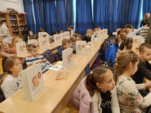 Na dan svetog Ambrozija, zaštitnika pčela i pčelara, mali Šibenčani učili su o važnosti meda za zdravlje